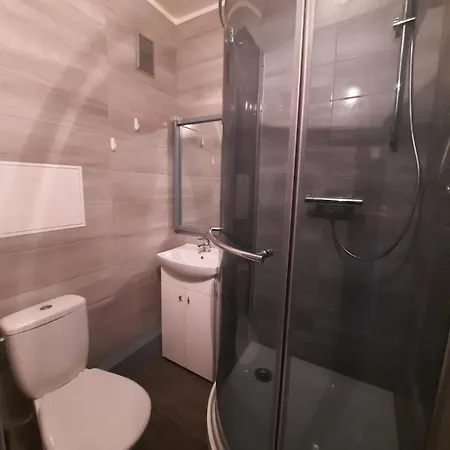 Studio Apartment *